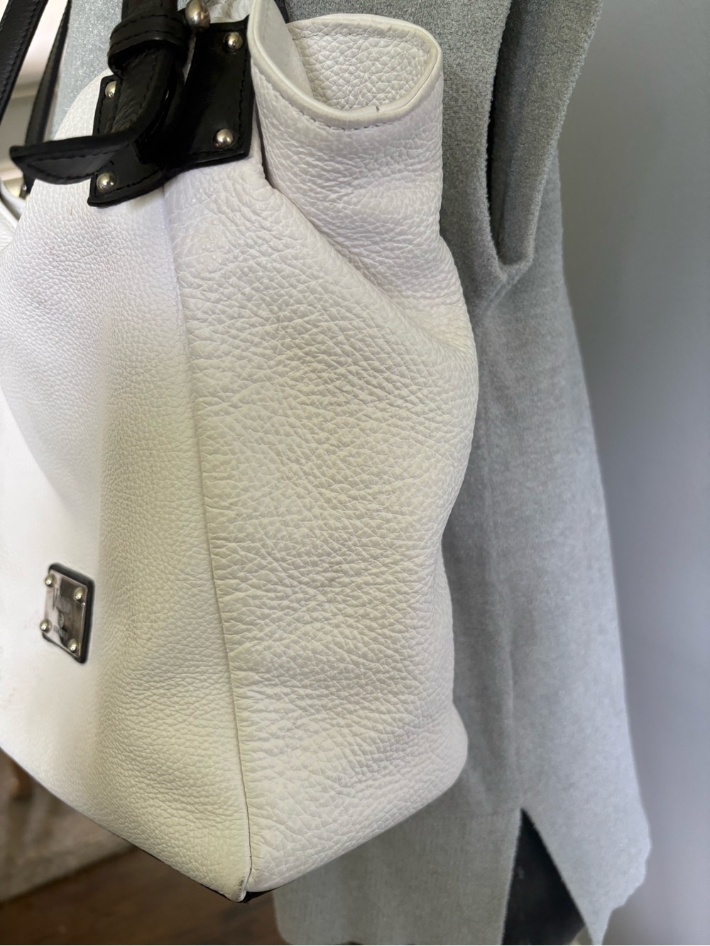 Valentina White leather hobo shoulder bag - Picture 2 of 9